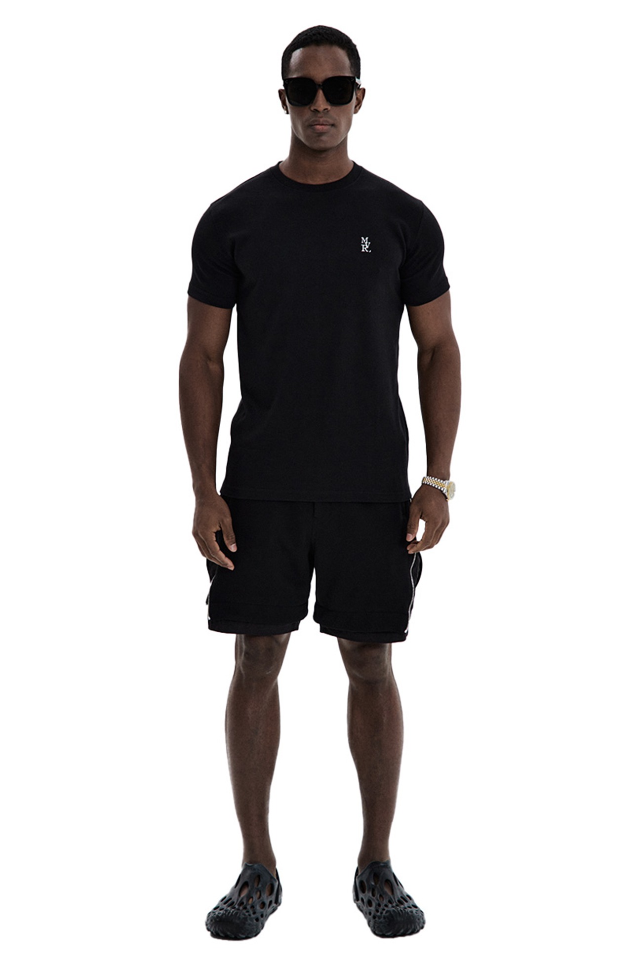 MVR 로고 슬림와이드 머슬핏 티셔츠 블랙